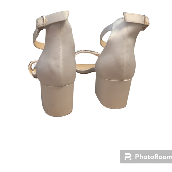 WOMEN'S BETSEY JOHNSON SB-MEL SPECIAL OCCASION DRESS SANDALS - Picture 4 of 6